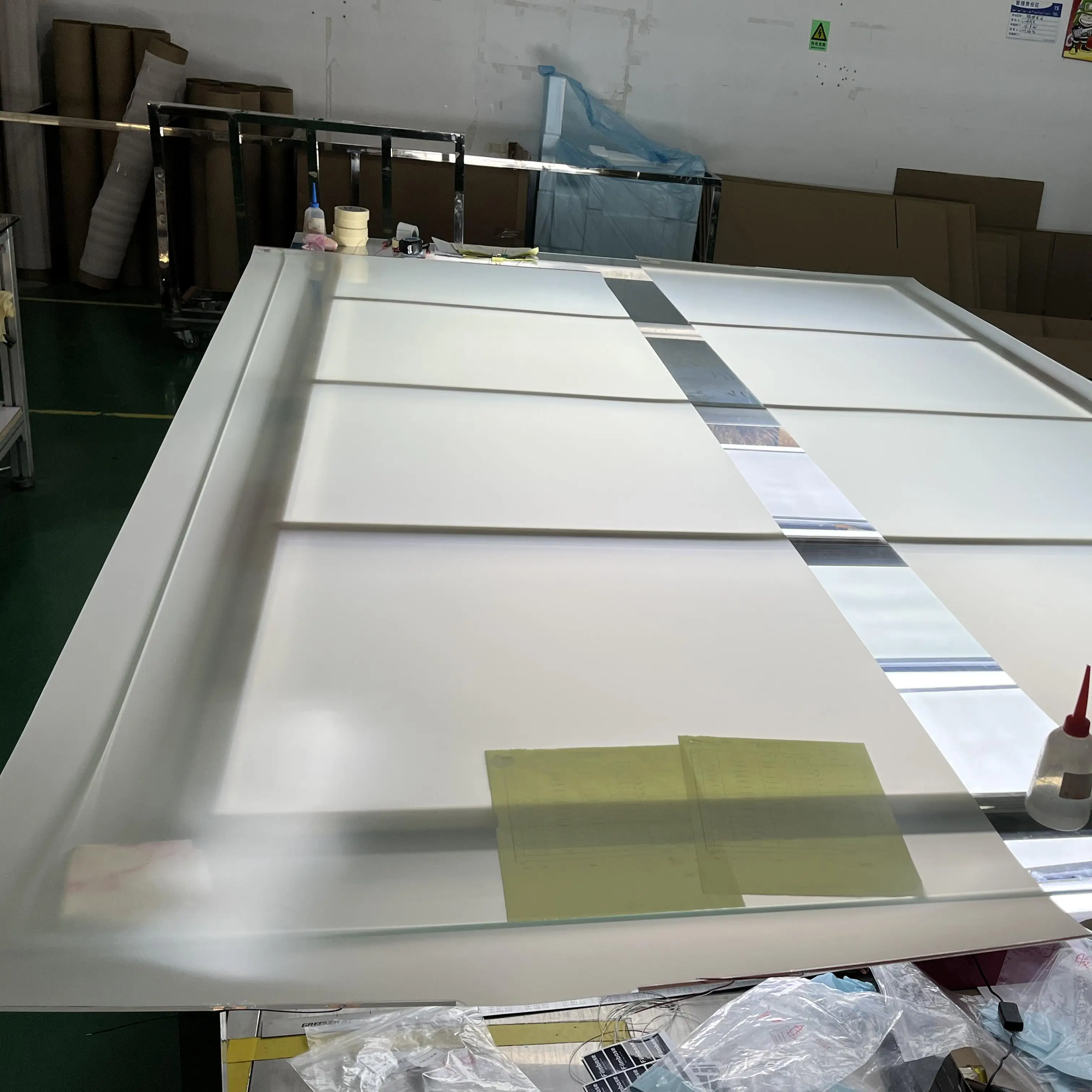 PDLC Privacy Switchable Film Smart Tint Electric White Dimming Glass Electronic Window Pdlc Smart Film for Home Office Room