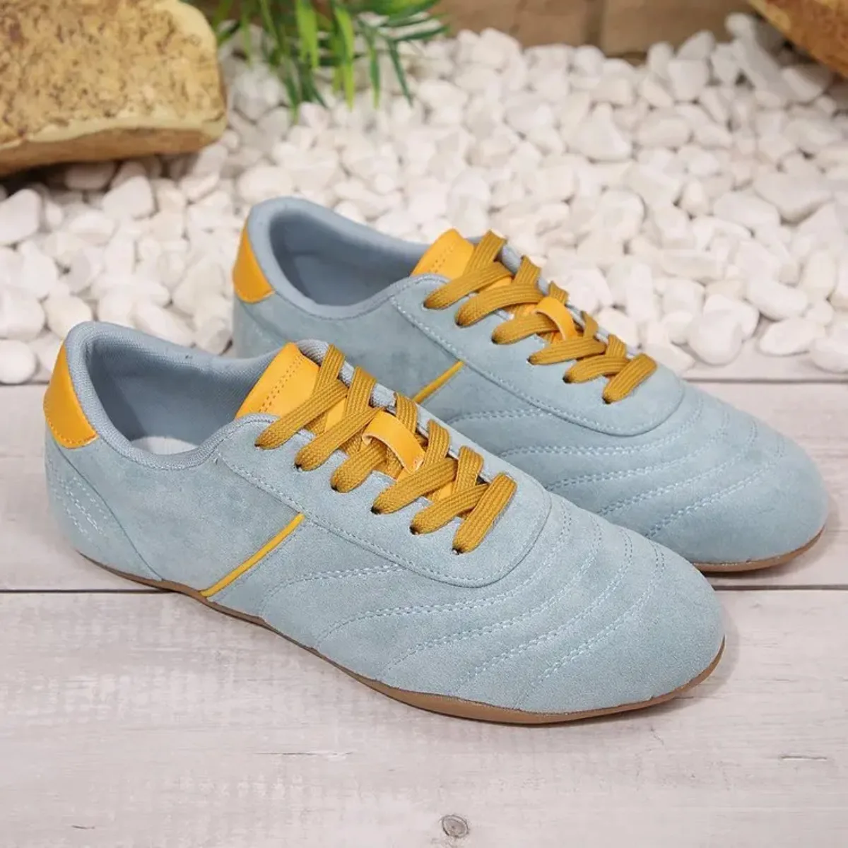Damen-Sneaker aus natürlichem Wildleder zum Schnüren, 2026 Neu, runde Zehenpartie, weich, bequem, lässig, für Outdoor, Autofahren und Spaziergänge – Detail 6