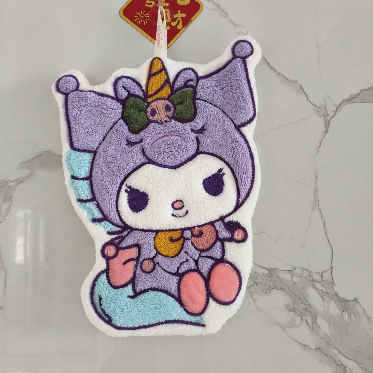 MINISO名創優品サンリオ漫画刺繍吊り下げハンドタオル子供用かわいいソフト吸収性タオル二層厚みのあるコーラルベルベット