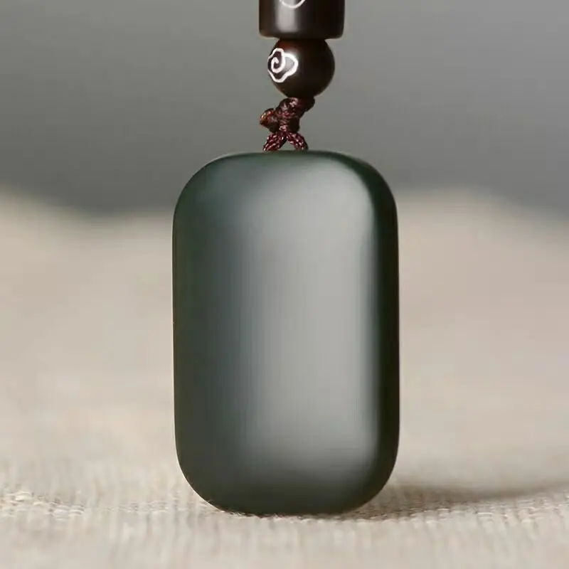 

Hetian Jade Sapphire Safe Brand Drum Surface, Bread Brand Pendant