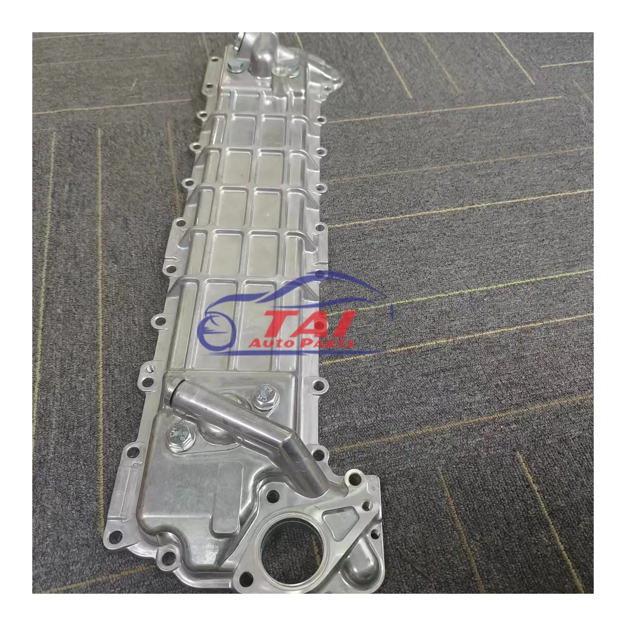 

For Isuzu 6HH1 24Valves New Oil Cooler Cover Assy for 6HH1