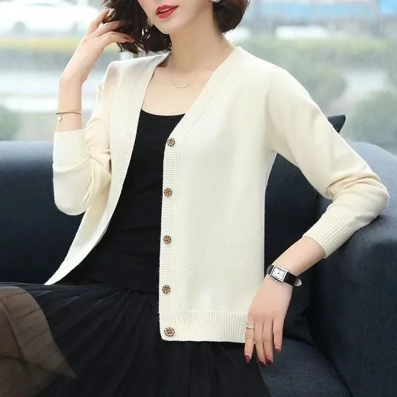 2024 New Women Cardigans Sweater V-neck Spring Autumn Knitted Cashmere Cardigans Solid Single Breasted Womens Sweaters