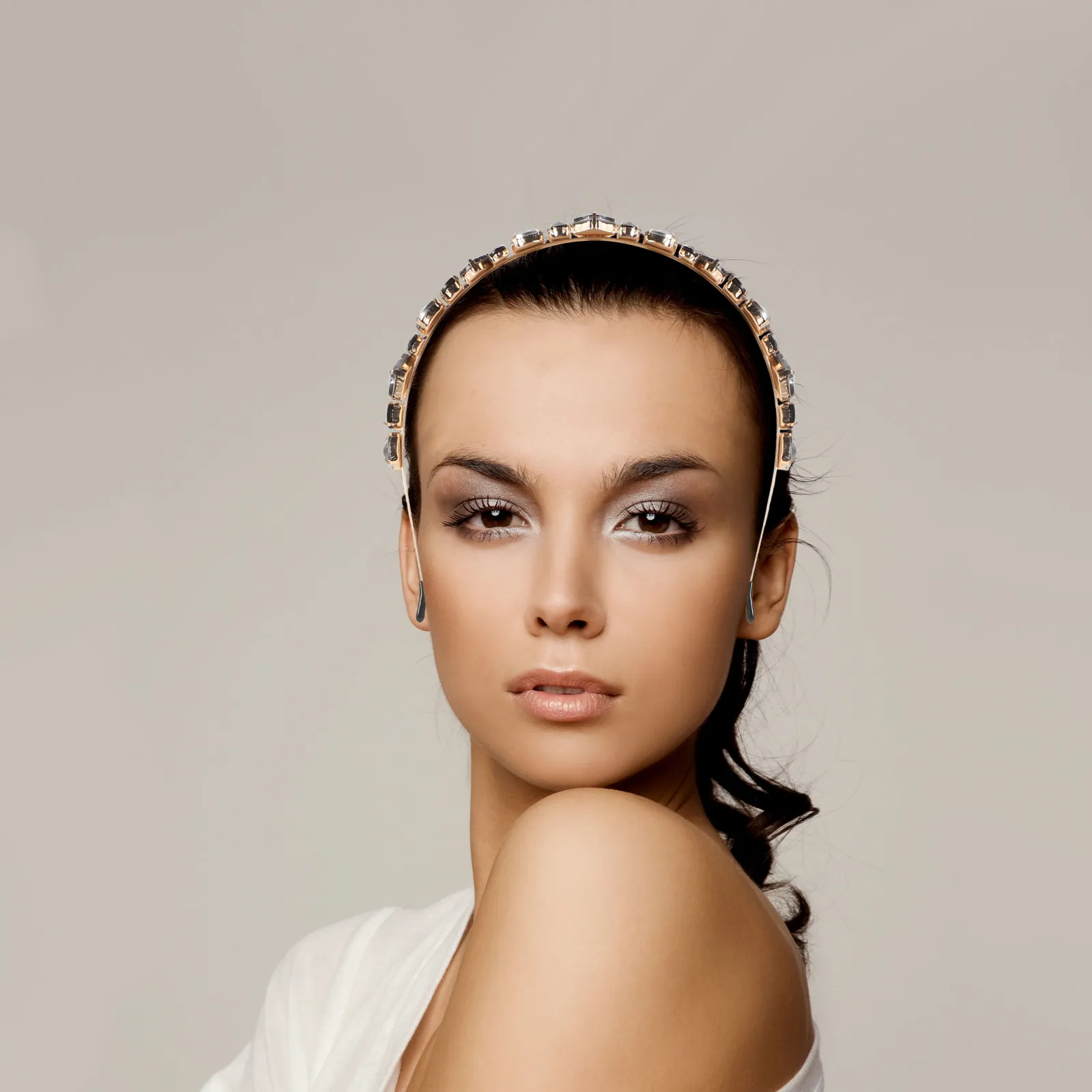 1Pcs Glass Brick Hair Clip Fine Rhinestone Headband Elegant Hair Hoop for Daily Use Engagement Black Grey Headband