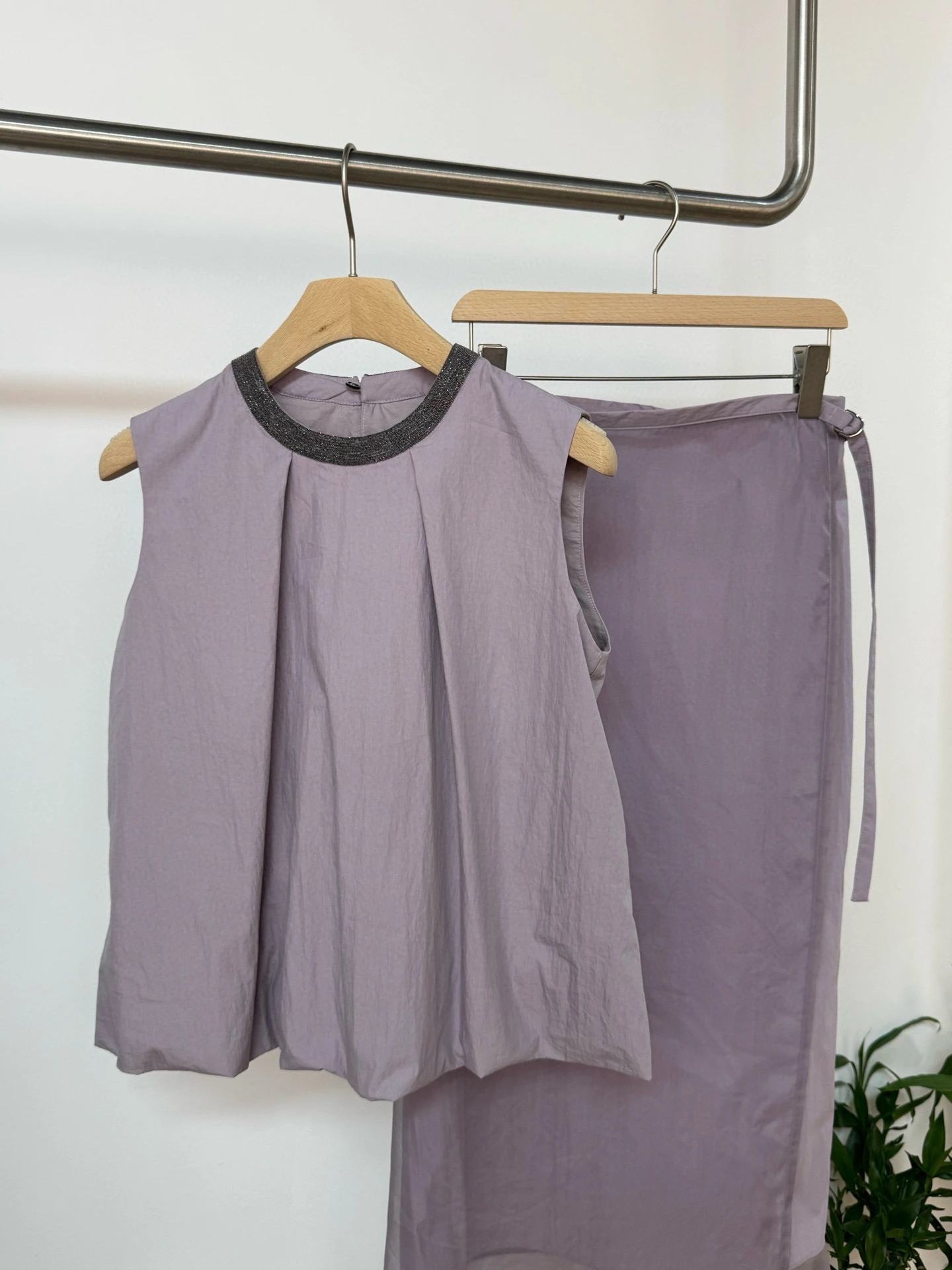 Frühling Sommer neue B*C Damen hochwertige flauschige Top mit Überrock-Anzug