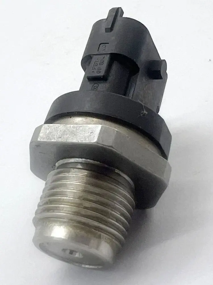 Fuel Common Rail Parts Pressure Sensor 0281002405 Rail Pressure Sensor