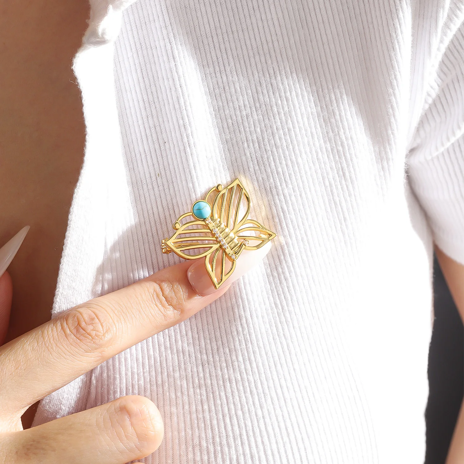 3D Butterfly Brooch Pin Turquoise Color Stone Cubic Zirconia Crystal Statement Lapel Scarf Dress Fashion Jewelry Gift for Women