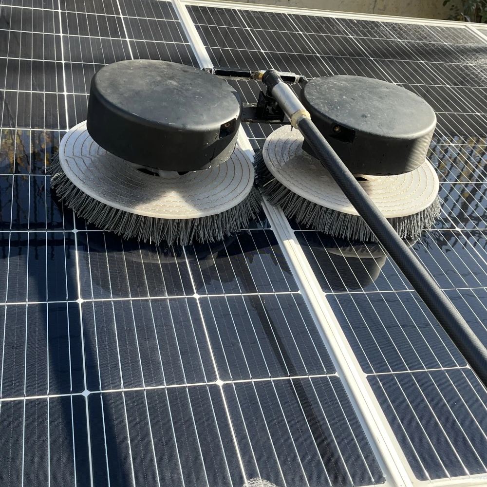 

Efficient Solar Panel Cleaning Brush With Handle Cleaner Tools for Solar Farm Cleaning Solutions
