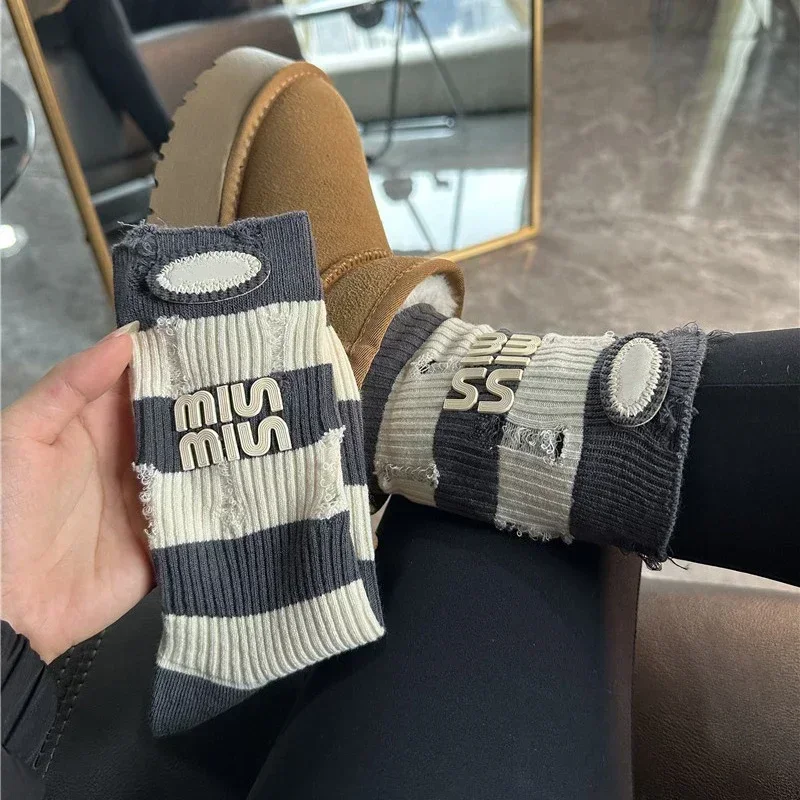 Broken Hole Striped Letter Socks Women Hip-Hop Skateboard Sports Beggar Cotton Socks Mid Tube Knitted Street Stocking Trendy Sox