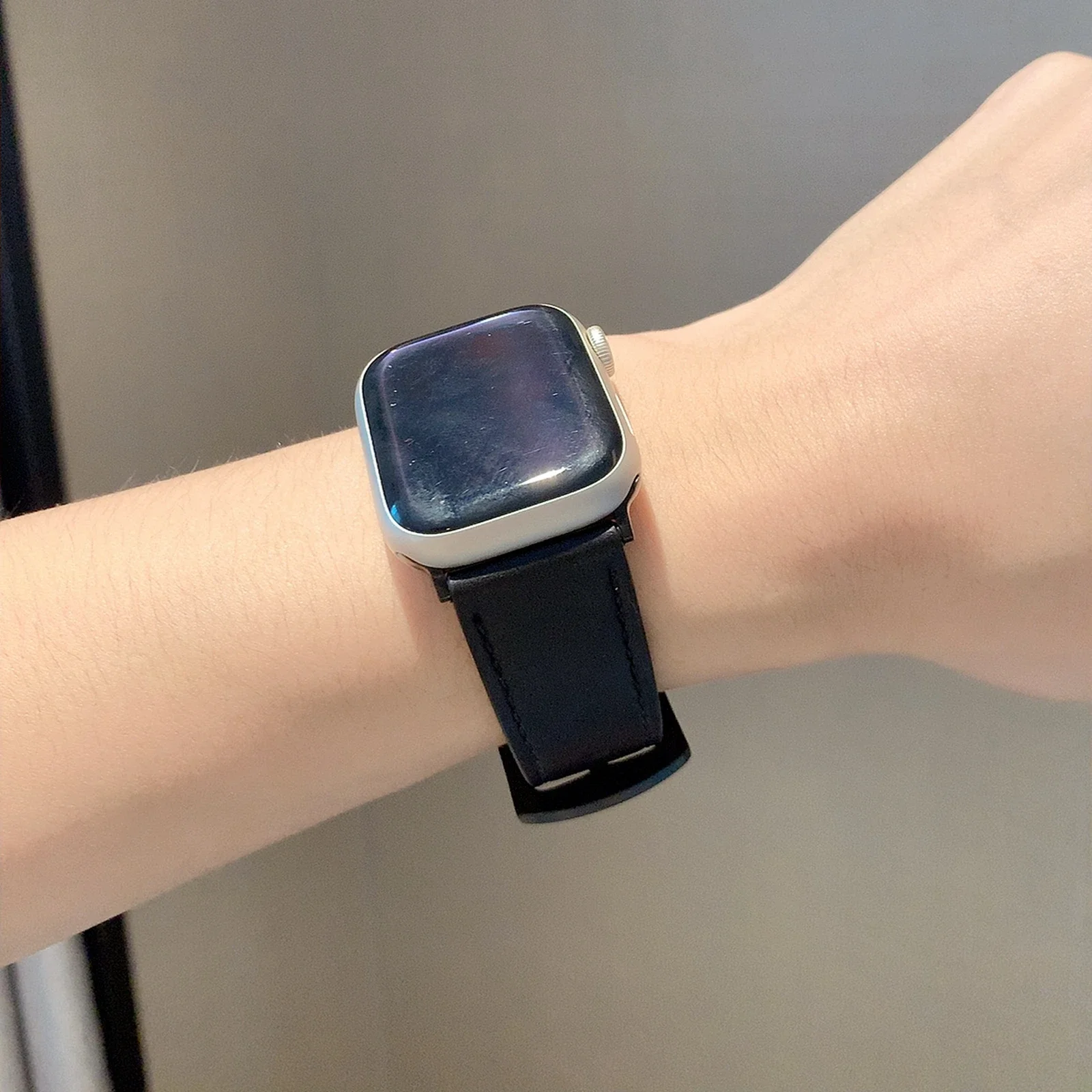 Excellent Leather loop For Apple Watch band women Series Ultra 10/9/8/7/6 38mm 40mm 41mm 42mm 44mm 45mm 46mm Strap