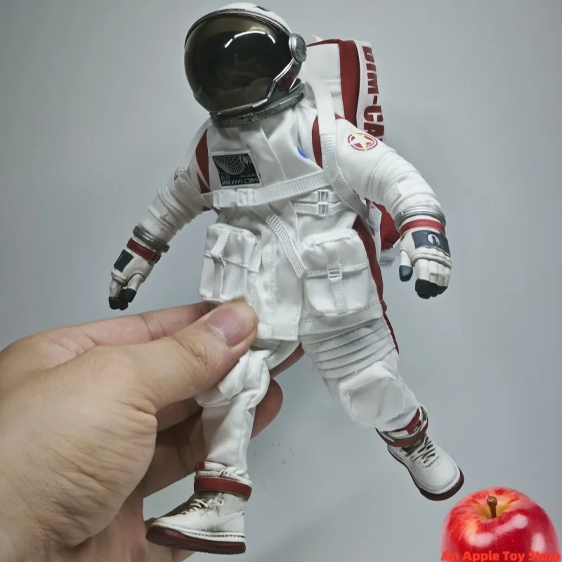 

I-Dimension Interstellar Traveler 1/12 Astronaut Action Figure Model Gift