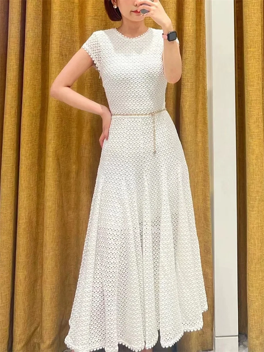 

Woman white embroidery elegant dress metal links decoration grand festival celebration party midi robe