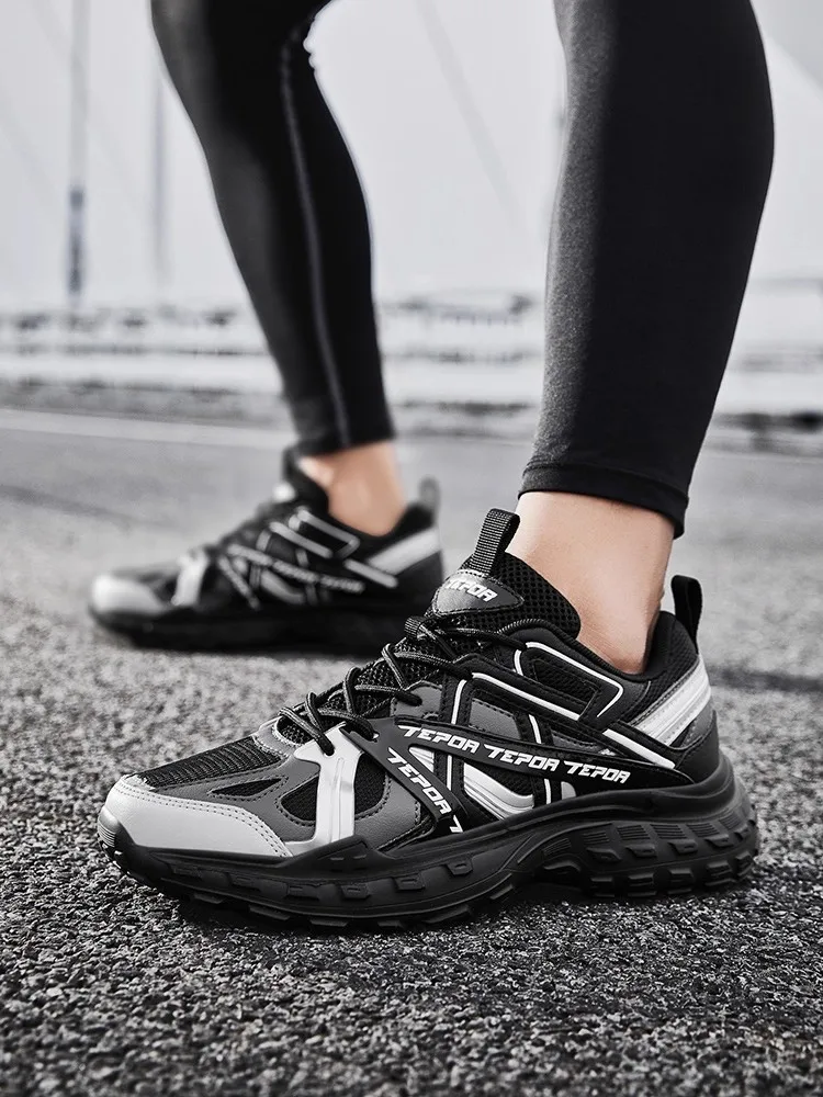 New 2025 Winter Anti-Slip, Wear-Resistant, Breathable Walking Shoes Superior Traction High-Quality Casual Sneakers