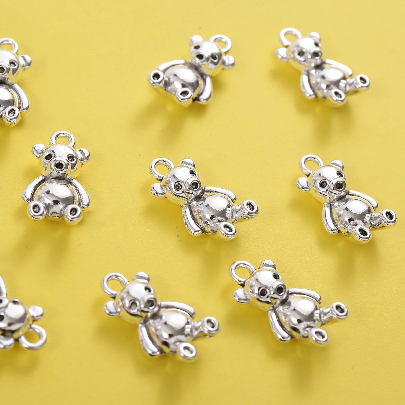 5 Pieces of 3D Mini Bear Charms, Sitting Bear Pendants, Suitable for DIY Bracelets, Necklaces, Earrings, and Handmade Beaded Jewelry Accessories