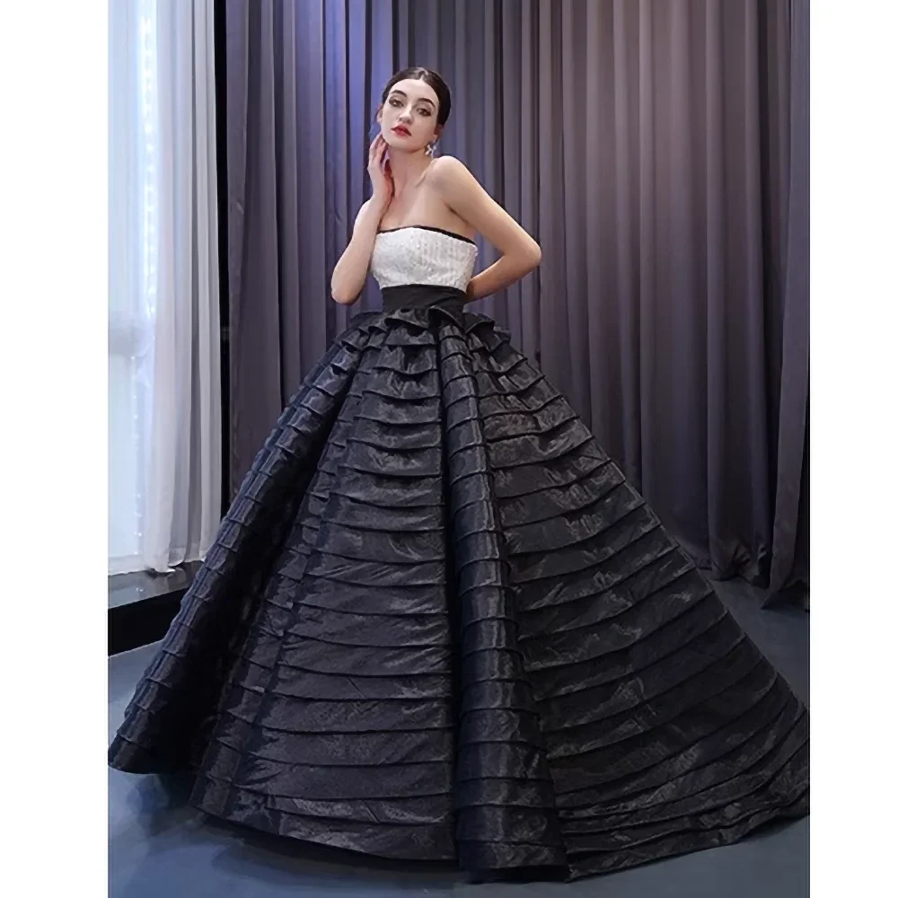 

Gorgeous Strapless Tiered Pleat Evening Dress Fashion Formal Floor Length Ball Gowns Elegant Sweep Train Party Prom Dresses