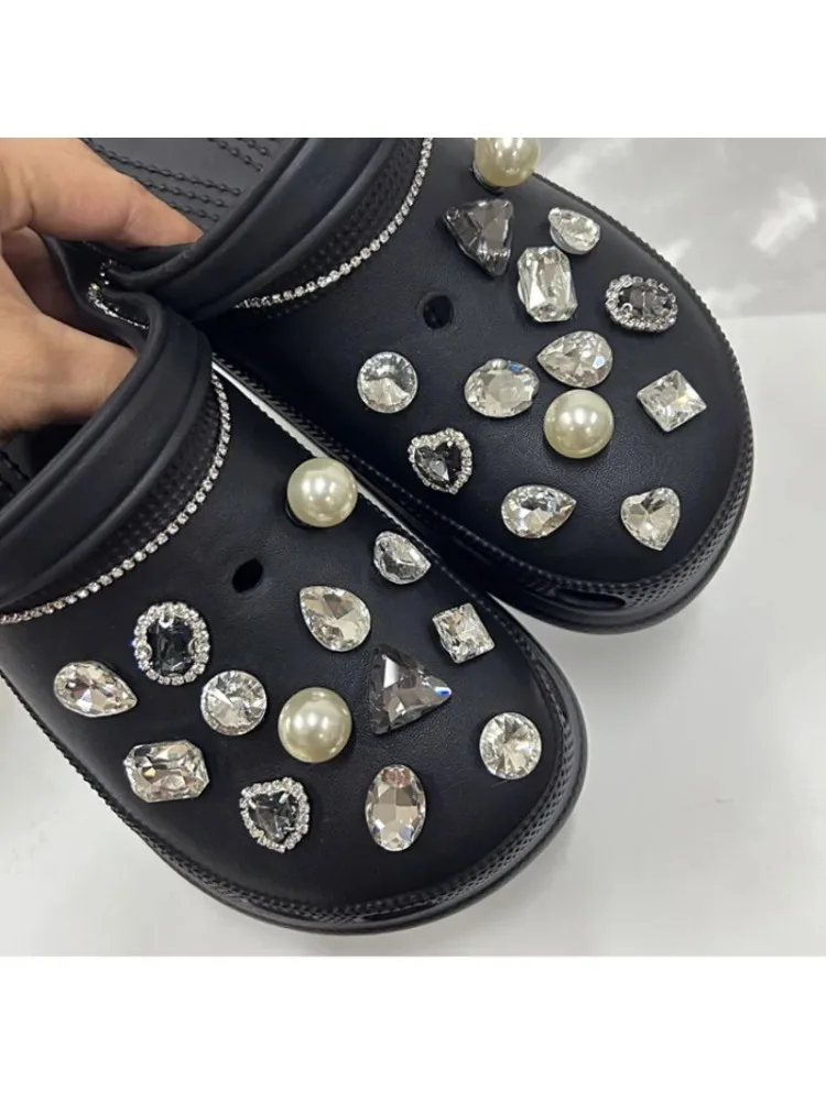 Breloques de chaussures de luxe en strass scintillant, décorations de chaîne en métal, boucle de bricolage, accessoires de fleurs en perles pour chaussures