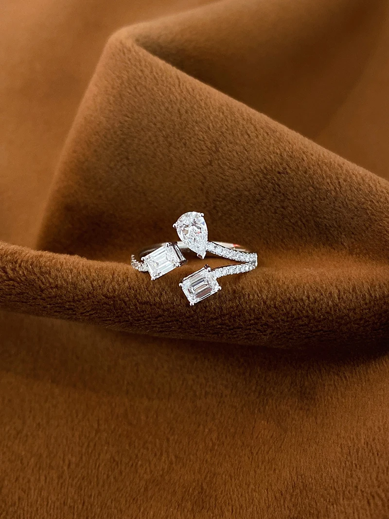 LUOWEND 100% 18K White Gold Rings Luxury Elegant Design Real Natural Diamond Cocktail Ring for Women Wedding High Party Jewelry