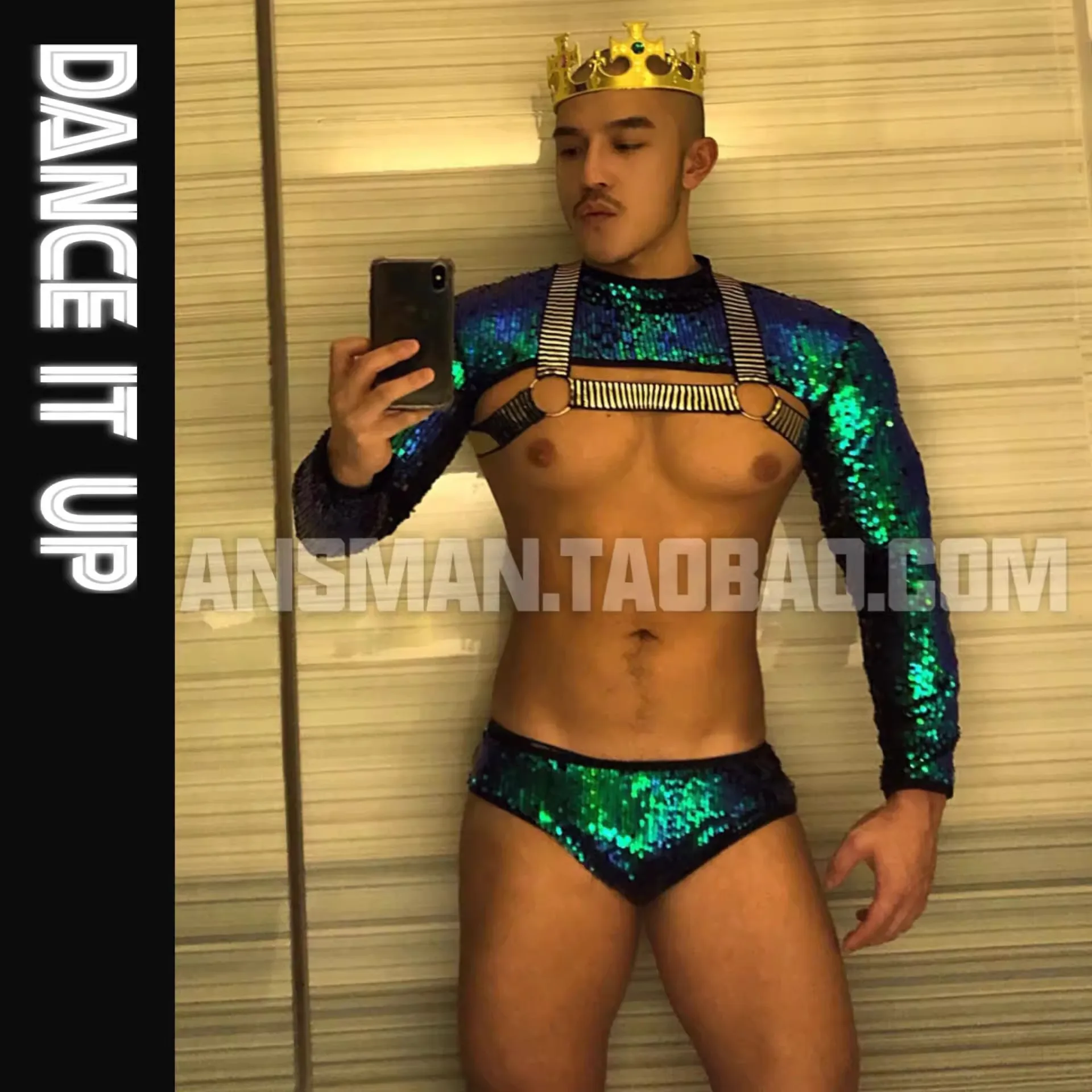 

Nightclub Bar Men's Sequin Top+Shorts+Chest Strap+Crown Sexy Party Big Puppet Half Performance W Puppet Water Splashing Festival