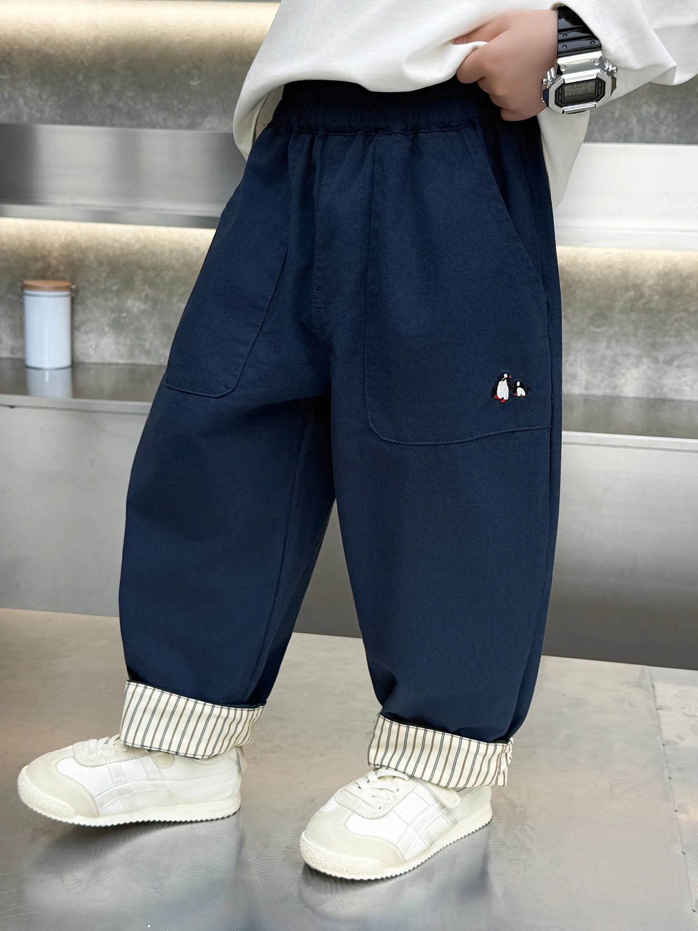 春カジュアル薄手コットンパンツ男の子用子供用春秋ルーズフィットストレートレッグ通気性快適ファッショナブル