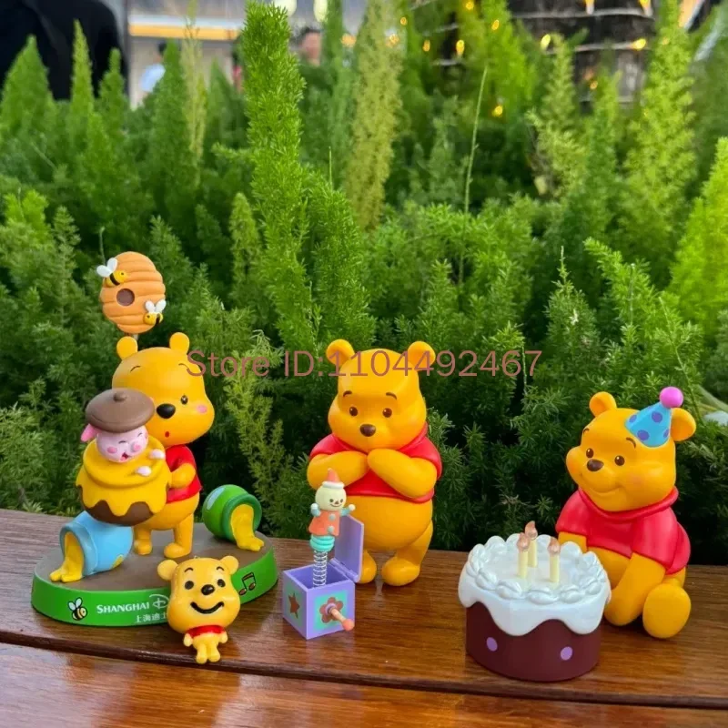 Miniso Winnie the Pooh Old Friend Party Theme กล่องตาบอดรูป Kawaii น่ารักของเล่นเด็กวันเกิด Xmas ของขวัญอินเทรนด์สะสม
