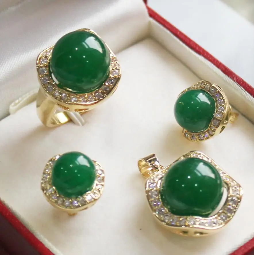 

Jades pendant(14mm), earrings(10mm), ring(14mm) sets fashinable Jewelry