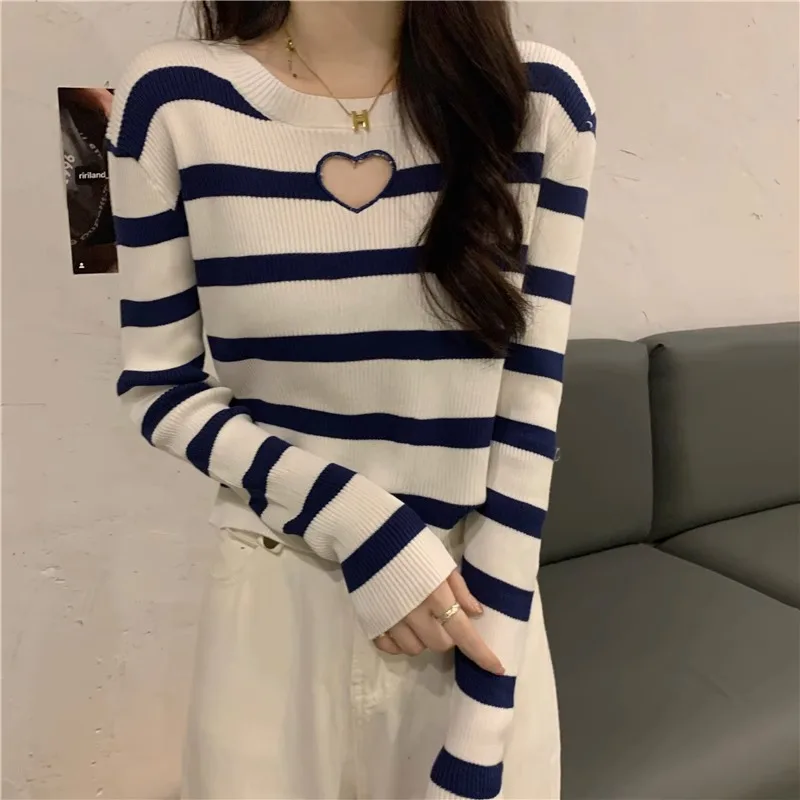 Stripe Women T Shirts Y2k Sweet Knitted Heart Shape Hollow Out Female Tees Autumn New Slim Chic Ladies Casual Tops