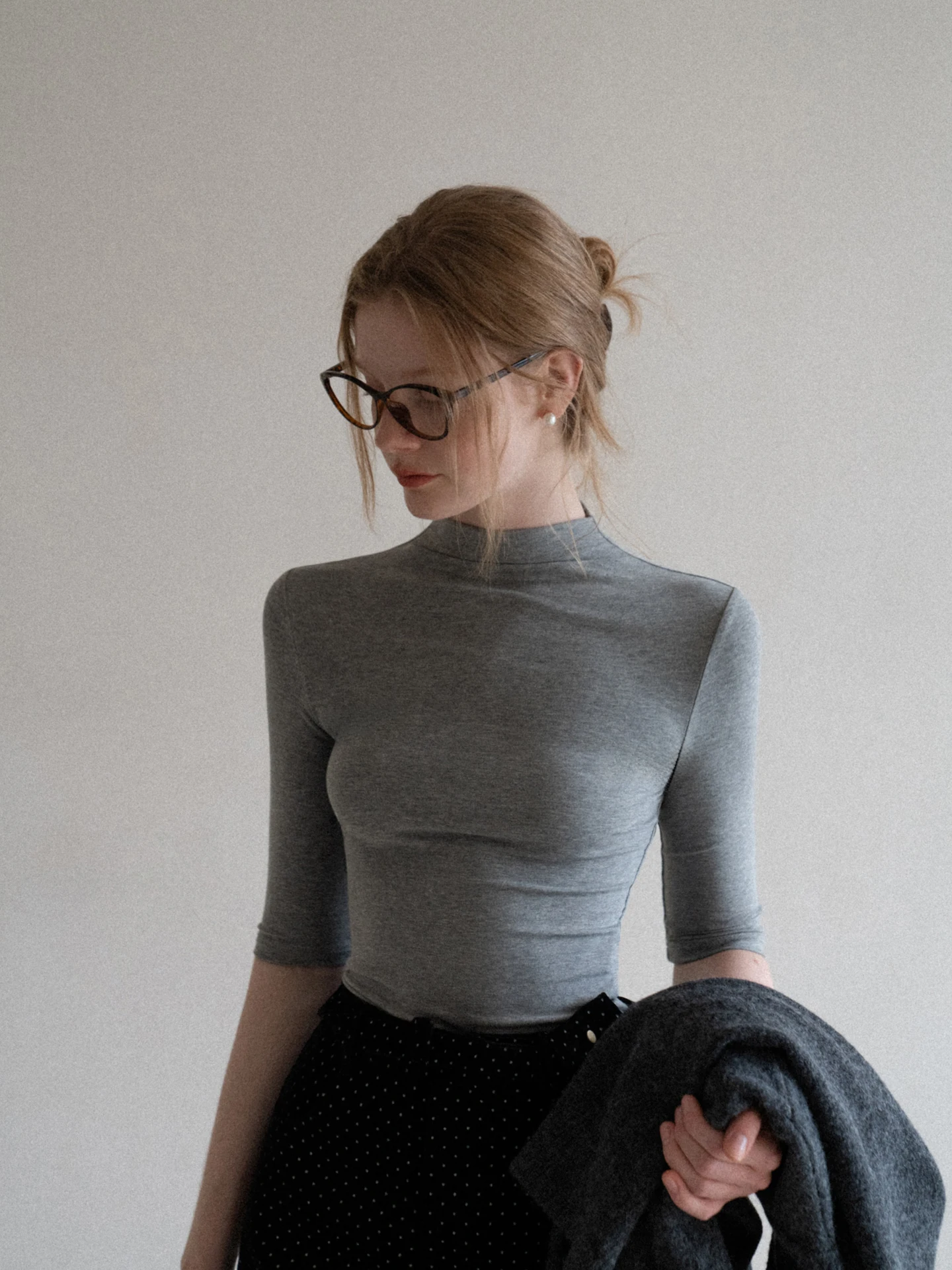 SALIENCY Solid Color Turtleneck Slim Tshirt Short Sleeve for Women Autumn Top Minimalist T Shirt Femme 2025