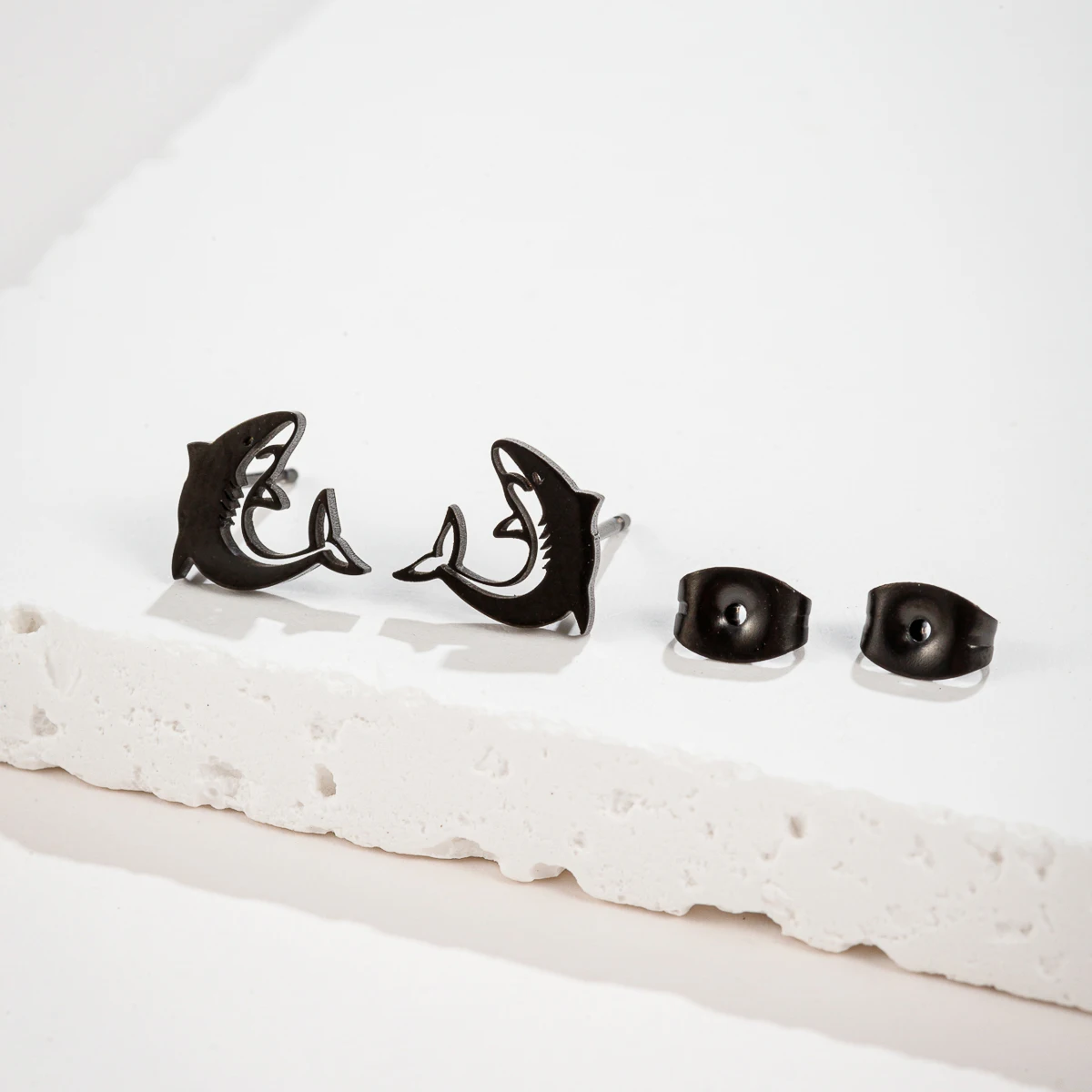 1 Pair Mini Cute Dolphin Studs Small Animal Earrings for Women Fashion Shark Ocean Animal Jewelry Gift