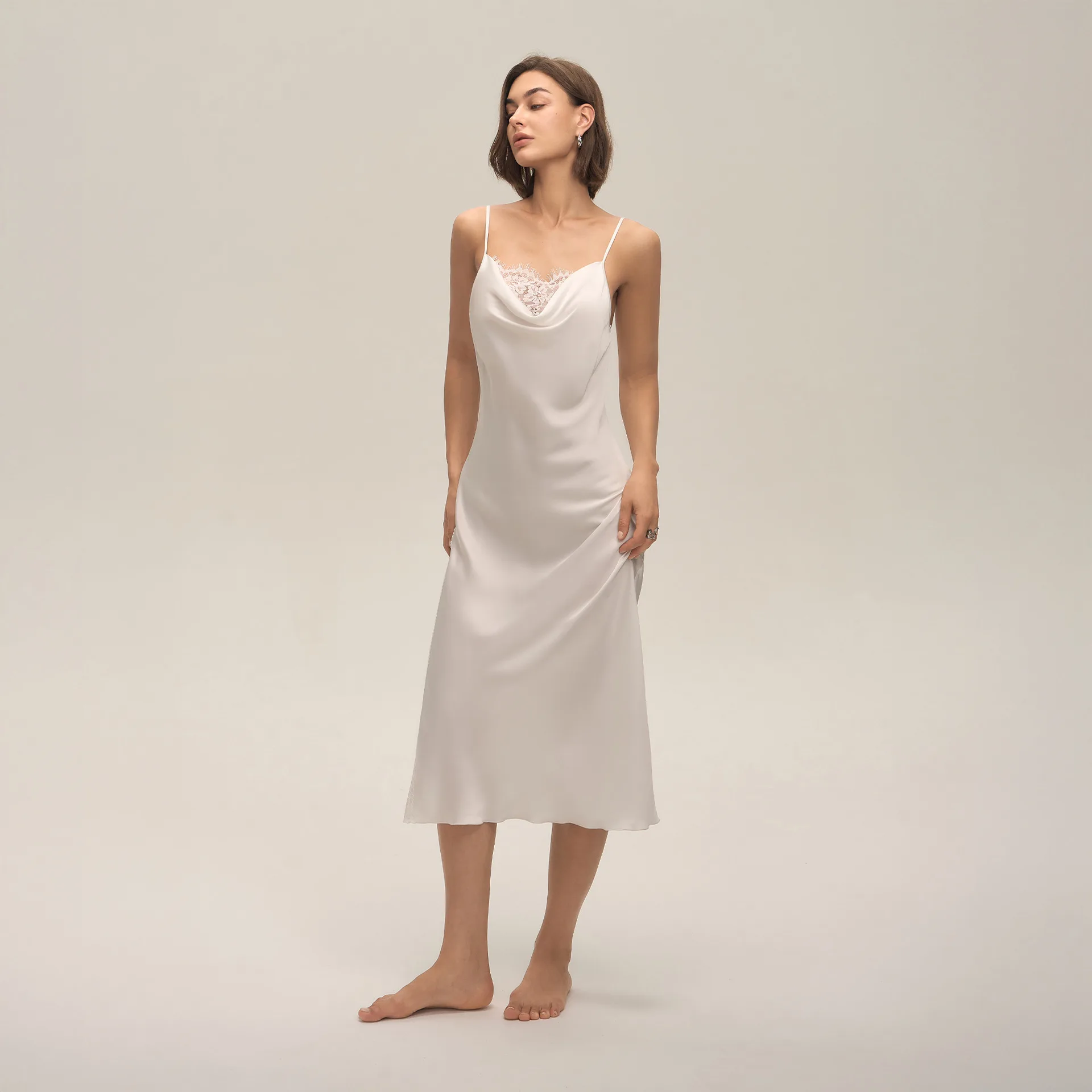 

Summer White Ice Silk Nightgown Women's Sleepwear Sexy Lace Trim V-Neck Nightdress Home Dressing Gown Loose Homewear