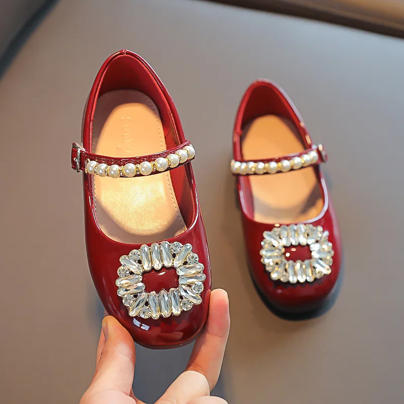 Girls Flats 2022 Spring Fashion Princess Dress Shoes Baby Kids Shoes Patent Brand Mary Jane Rhinestone Pearl Red Shoes Soft Sole