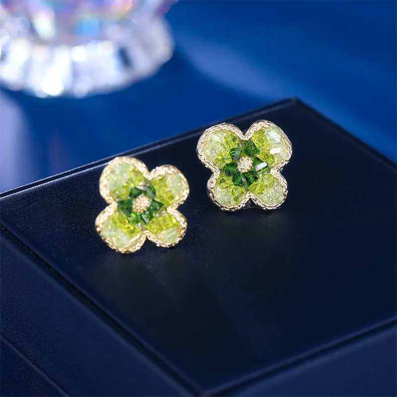 

s925 Silver Needle earrings, versatile stud earrings, sweet and elegant feminine earrings, crystal flower stud earrings