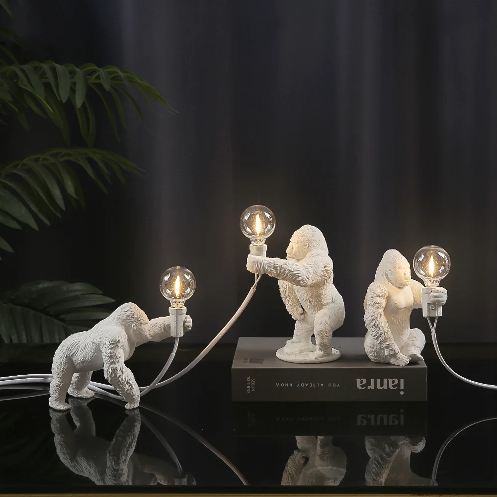 

Nordic King Kong Resin Table Lamp Modern Living Room Decor Table Lamp Office Desk Light LED Customizable Resinous Animal Lamps