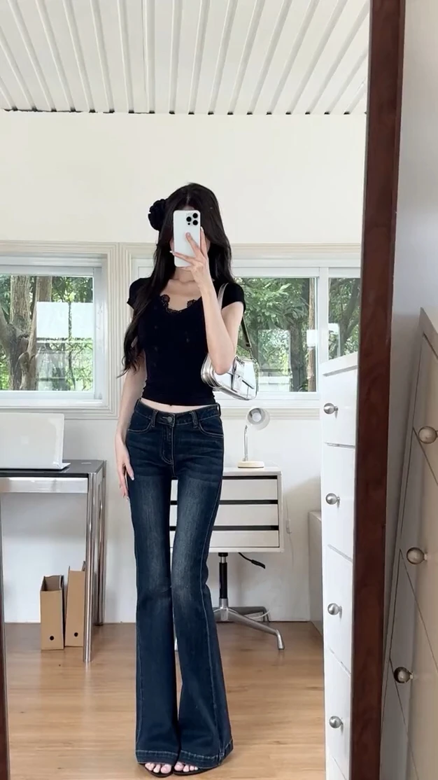 Fall New Style Retro Square Buckle Waist Belt mid Waist Flared Straight Leg Smoke Tube Flared Jeans Women Slim Fit Blue Jeans