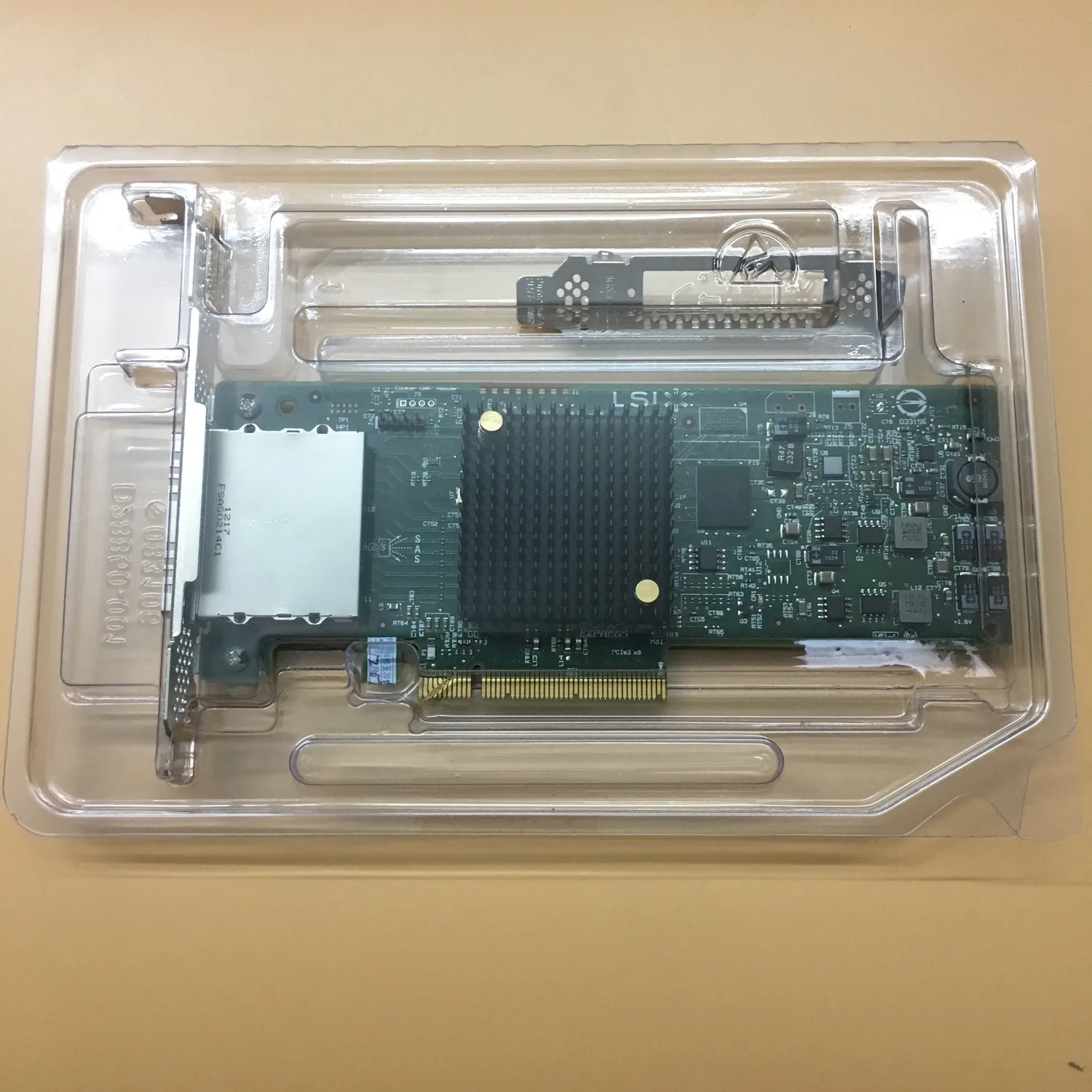 

LSI SAS9207-8e 8-Port PCIe IT Mode 9207-8e SAS 6Gb/s External HBA RAID Card-