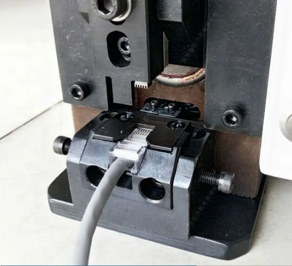 เครื่องเข้าหัวสายแลน RJ45 เครื่องอัดหัวคริสตัล