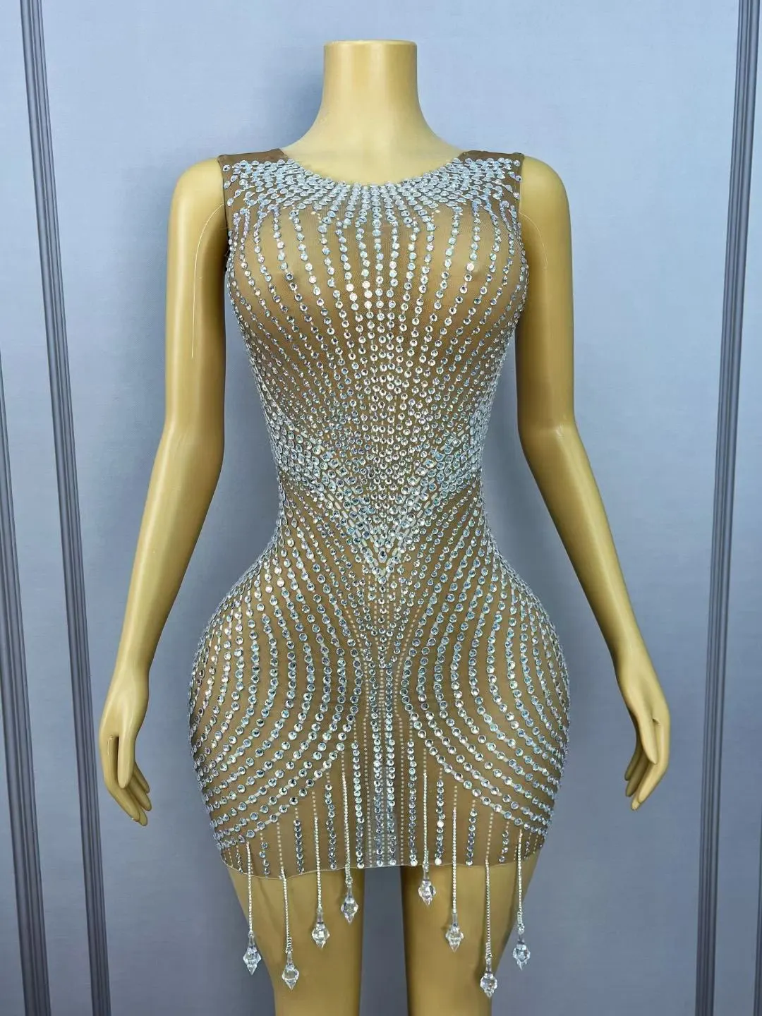 مثير وميض بلورات سلاسل المعلقات تقليم صالح فستان شبكي عيد ميلاد احتفال فساتين السهرة السجادة الحمراء تظهر المرحلة ارتداء