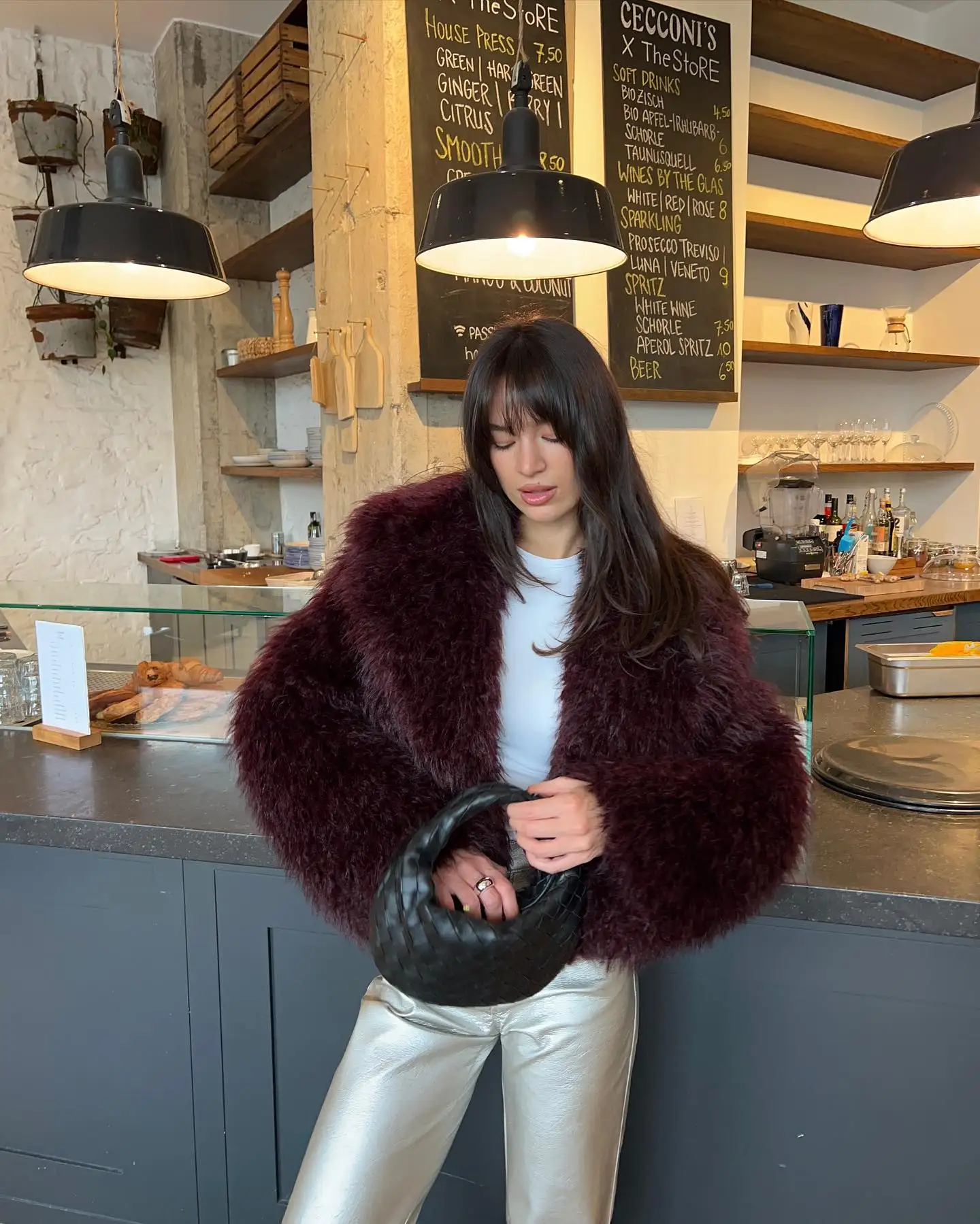 

Зимние женские модные пальто из искусственного меха, однотонный свободный кардиган с толстыми лацканами, топ, женская теплая уличная одежда, женское новое пальто