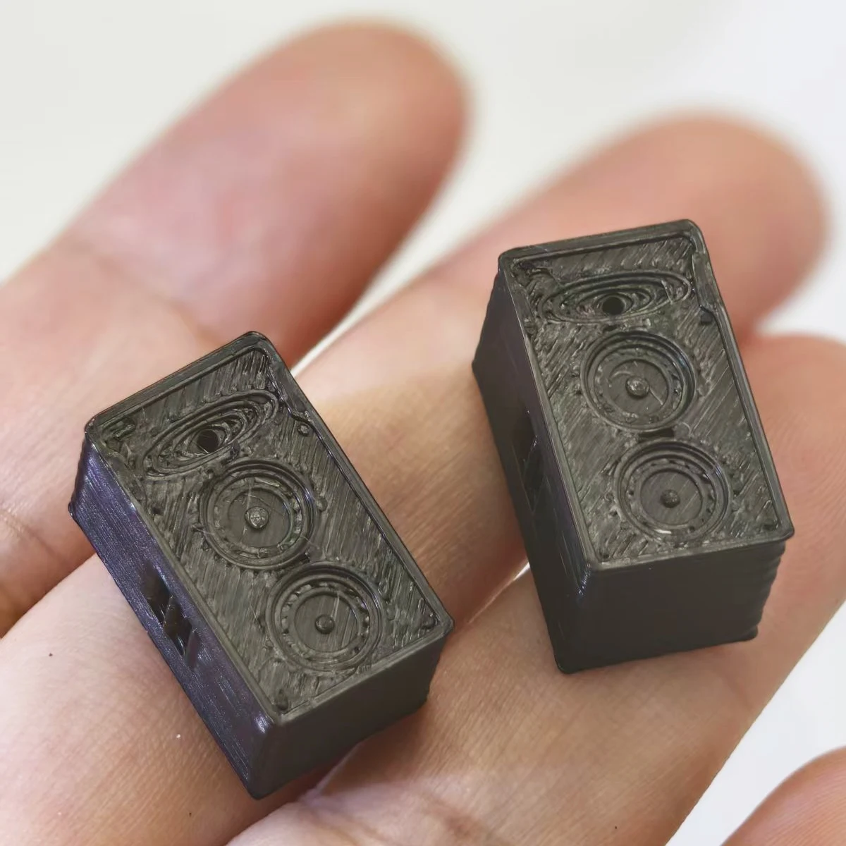 2PCS Dollhouse Mini Speakers Miniature Audio Equipment Model DIY Doll House Living Room Desktop Decoration