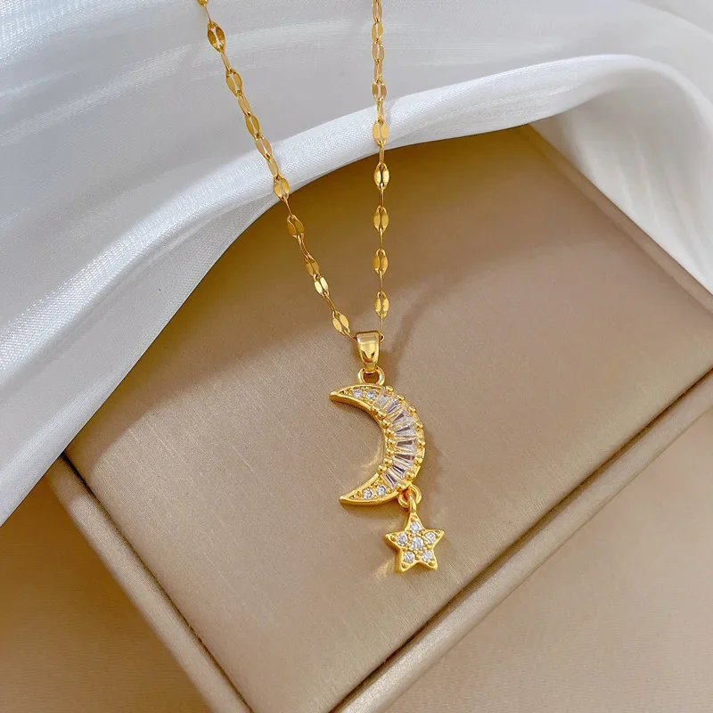 Classic Lovely Star Moon Light Luxury Gorgeous Necklace Classic Versatile Stainless Steel Clavicle Chain