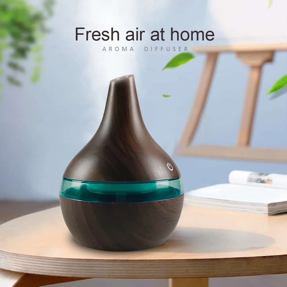 Humidificateur de grain de bois de 300 ml et diffuseur d'huile essentielle alimenté par USB 2 huiles aromatiques inculées
