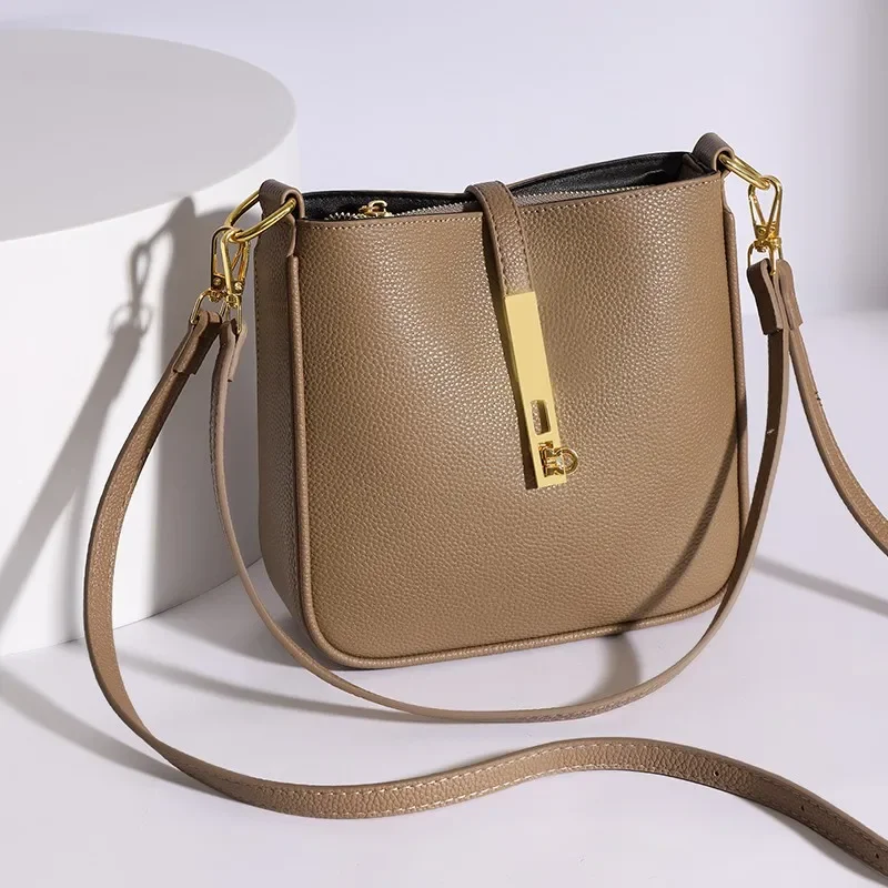bolsa-de-panales-de-diseno-simple-y-lujoso-bolso-de-hombro-de-cuero-clasico-de-color-solido-para-mujeres-elegantes-y-modernas