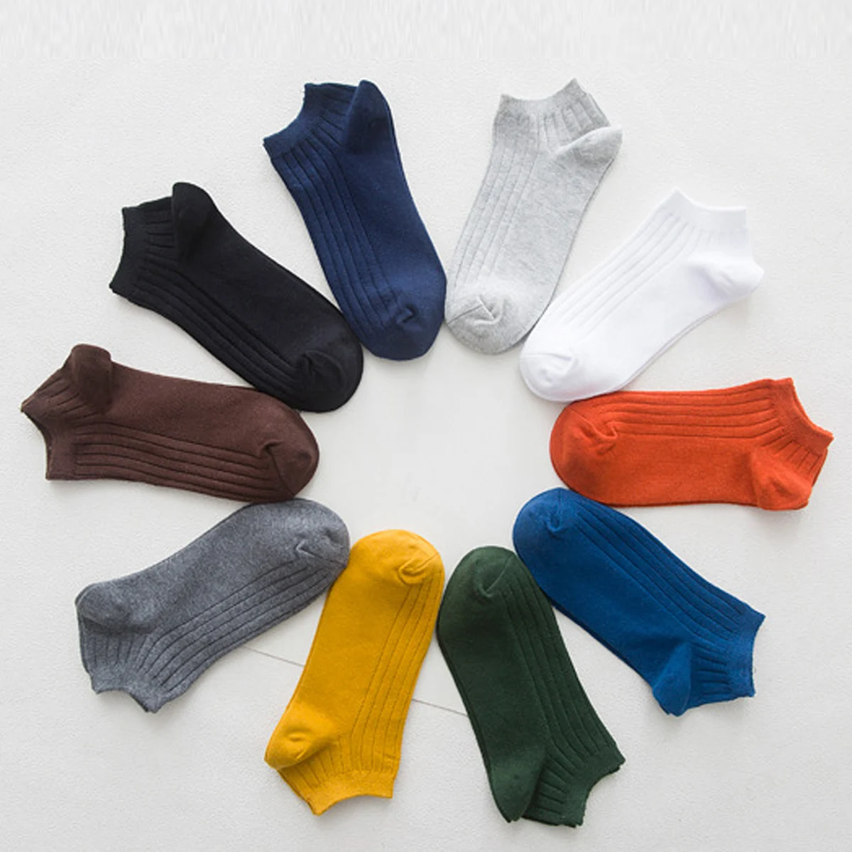 3 Pairs Random High Quality Men's Cotton Socks Sweat Absorbing Odor-Proof and Wear Resistant Solid Color Business Socks