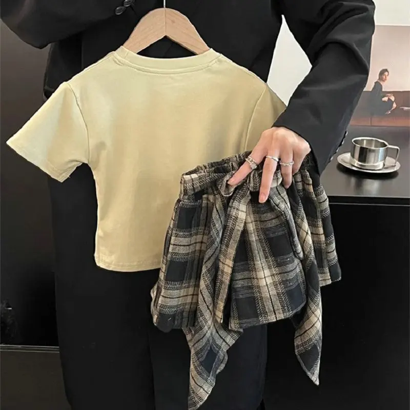 Summer Children\'s Clothing Girl Set Fashionable Letter Stroke Edge Short Sleeved T-Shirt+Street Style Irregular Plaid Half Skirt