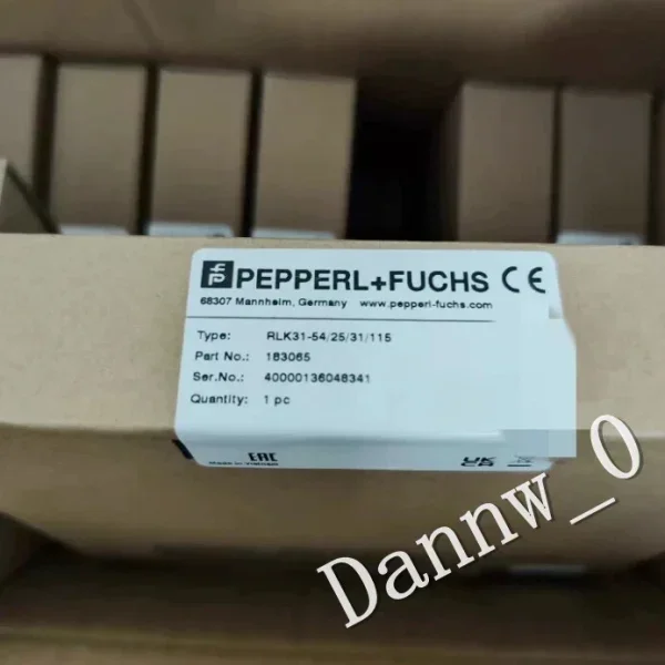 

Новый в упаковке датчик Rlk31-54/25/31/115, абсолютно новый, оригинальный, в наличии, PLC 2026