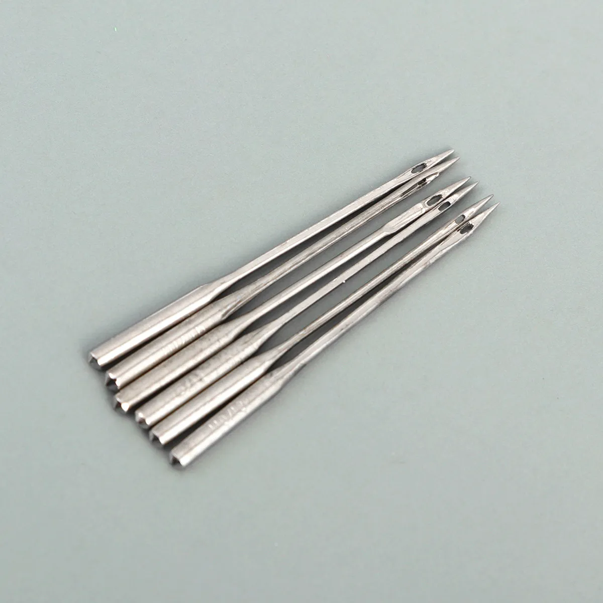 60Pcs Sewing Machine Needles Universal Regular Point Hard Structure Flat Shank Needle Set Suitable for Home Sewing Accessories