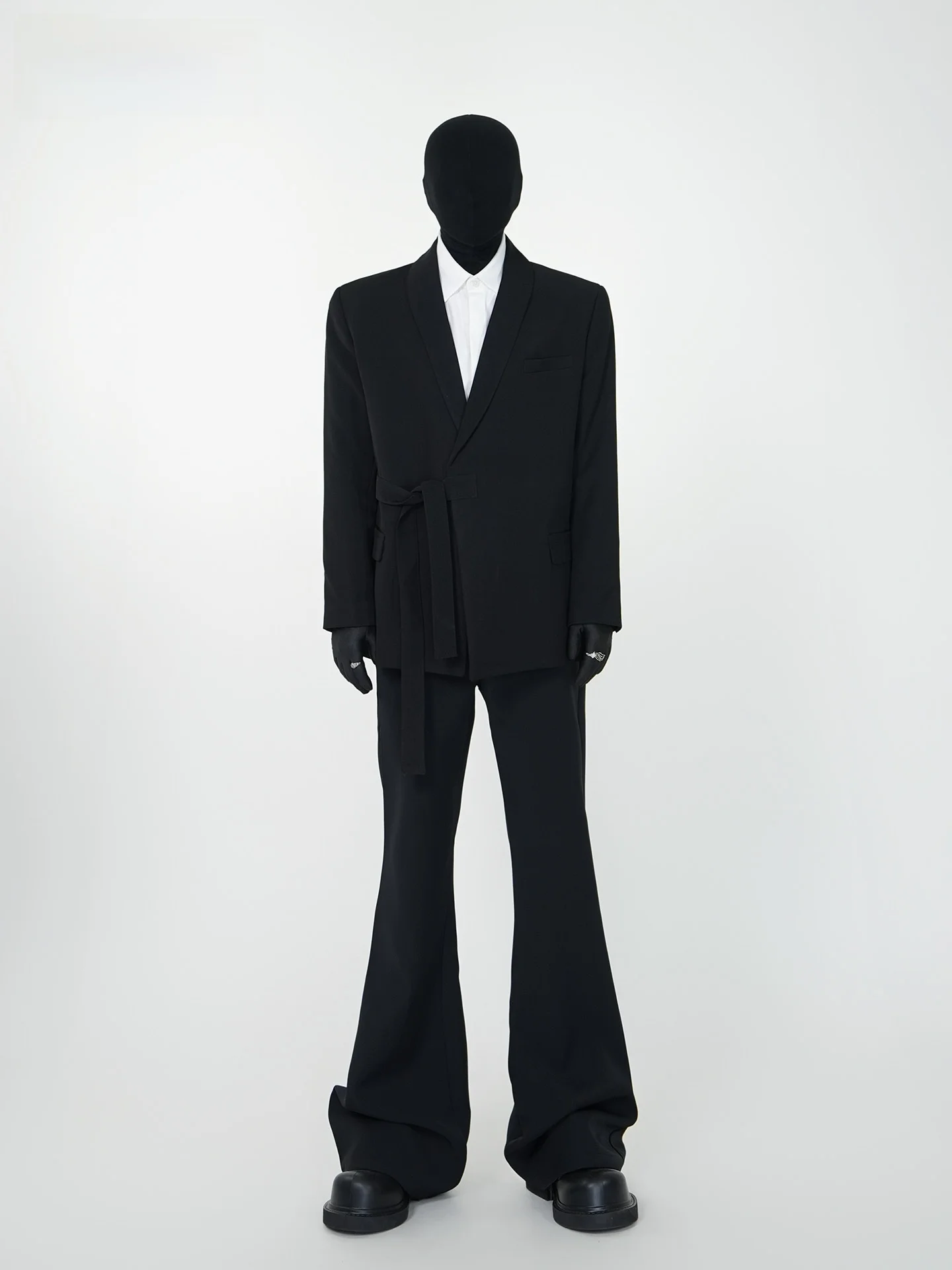 

VE2 2025 Autumn Casual Bla Suit Jaet Men's Loose oulder Pad One Button Decorative Tie Busin Casual Cotton Blend Poly...