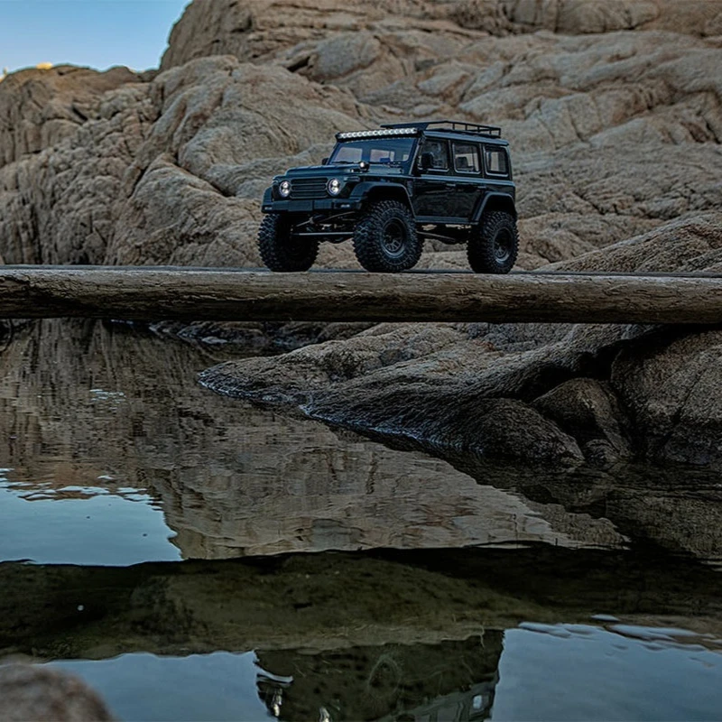 Yk4084 Baic 212 1/8 4WD Auto Elettrica di Controllo Remoto Blocco Differenziale Doppia Velocità Collegamento Luce Fuoristrada Modello di Veicolo Da Arrampicata