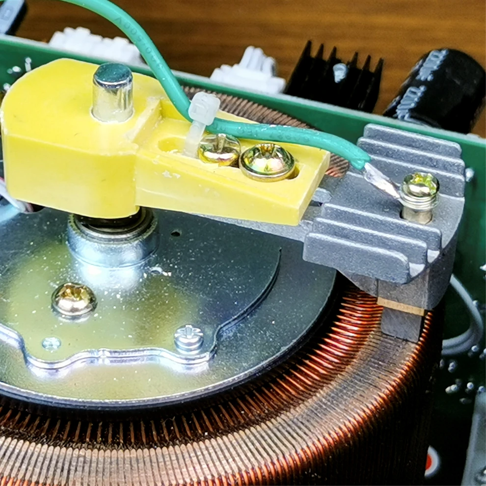 High precision servo motor 3000VA single phase AC 220V automatic voltage regulator