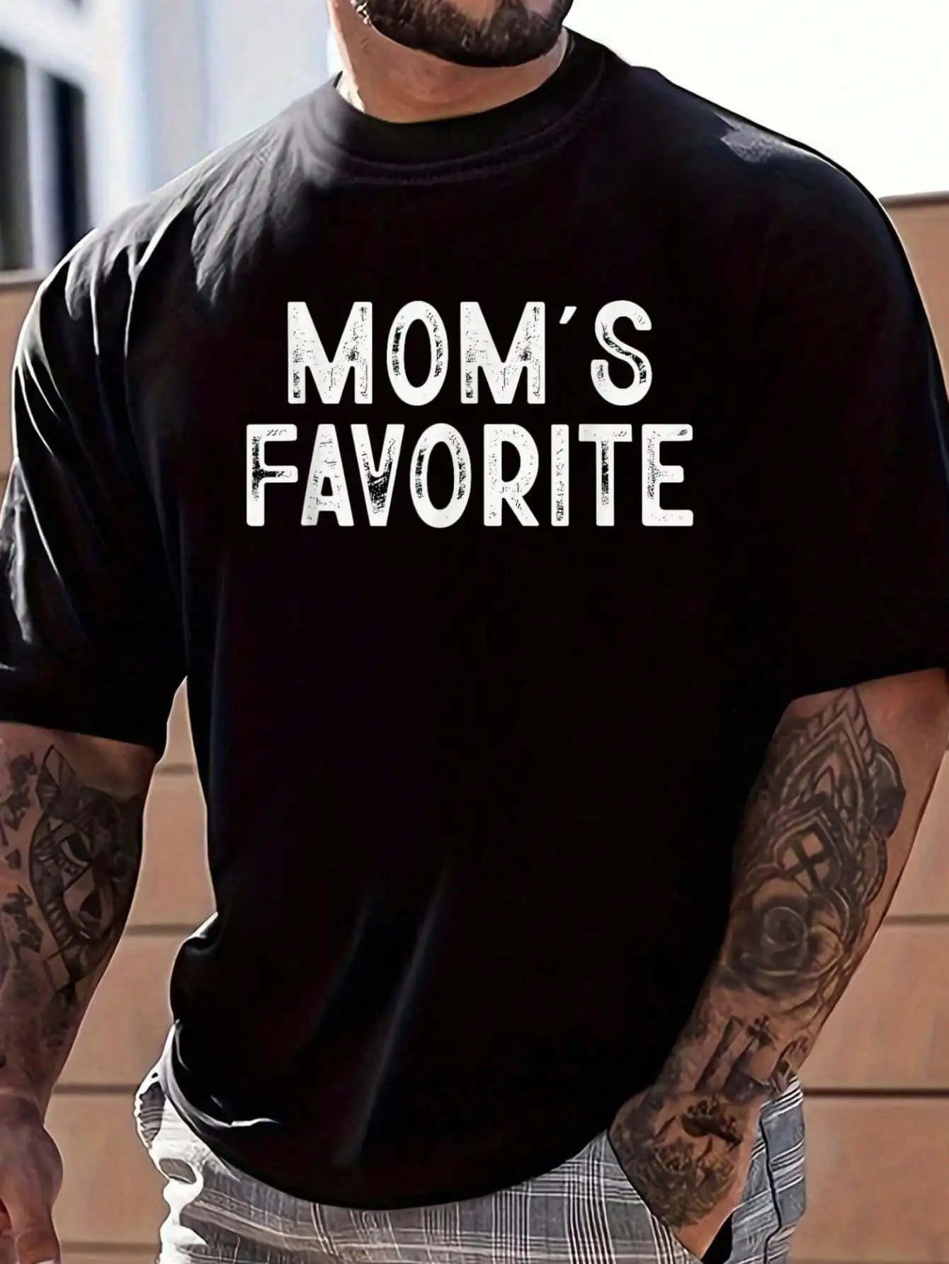 

Black Distressed Print 'Mom's Favorite' Graphic Tee for Men