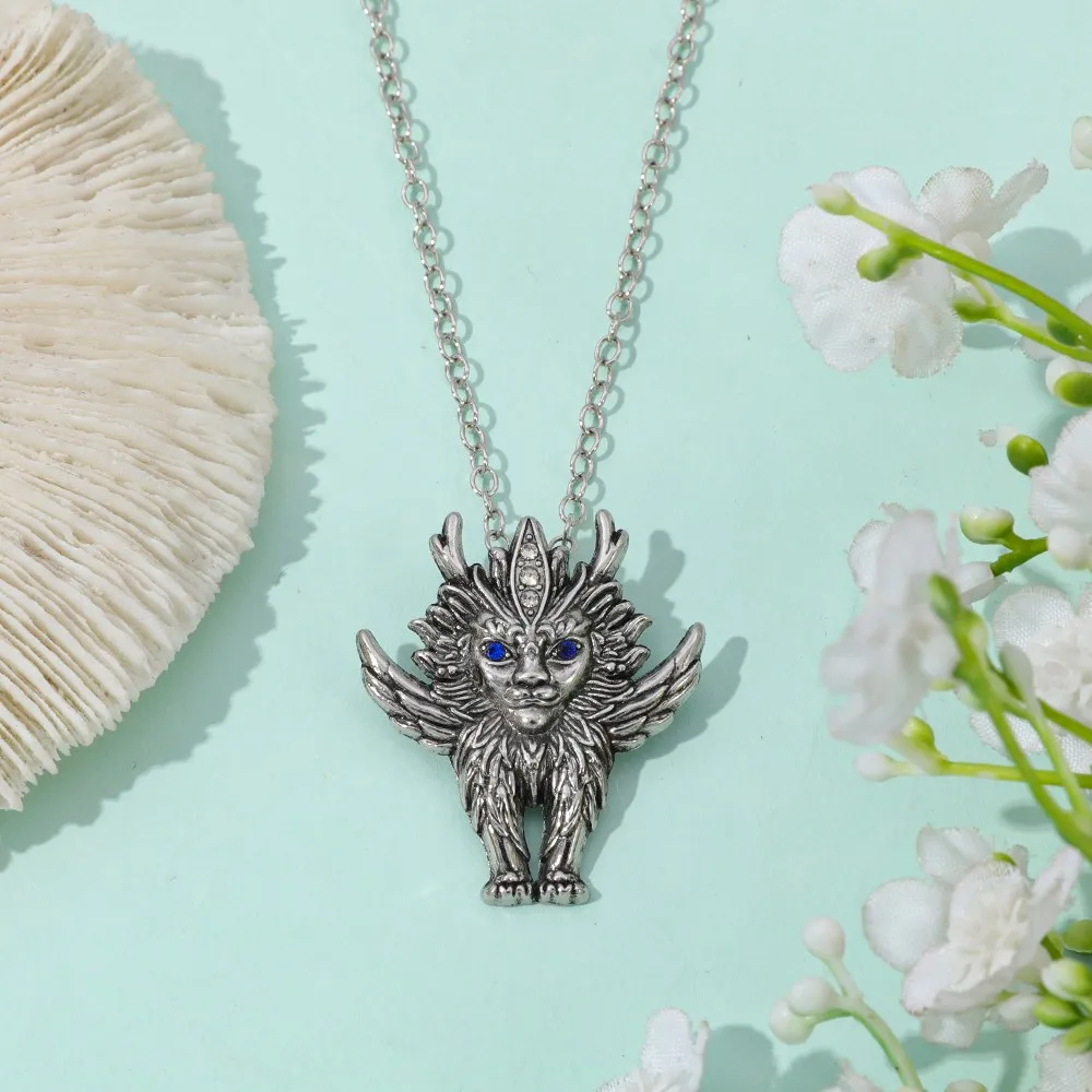 Vintage Gothic Metal Necklace White Ze Divine Beast Shan Hai Jing Pendant Punk Personality Style Party Accessory for Men
