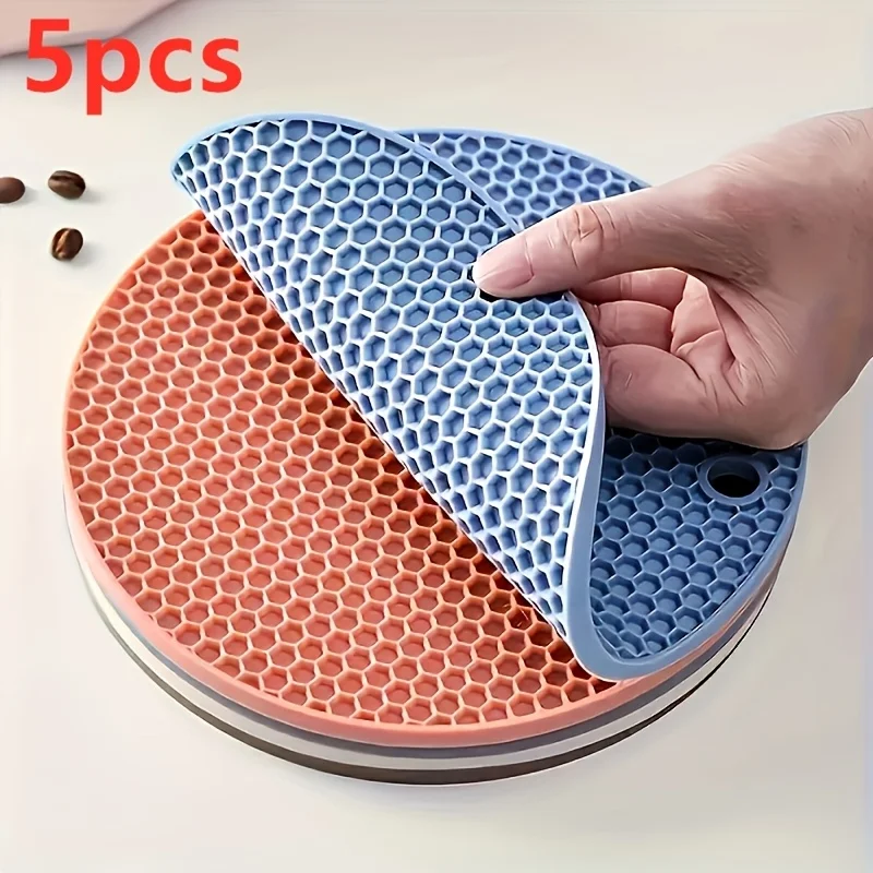 5Pcs Honeycomb Heat‑Resistant Pot Pads Random Color Non‑Slip Durable Hot Pads for Pans Grills Ovens Multi‑Color Available Kitche